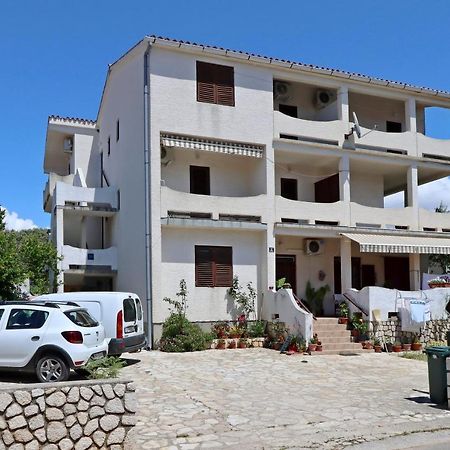 Apartments By The Sea Mandre, Pag - 3084 콜란 외부 사진