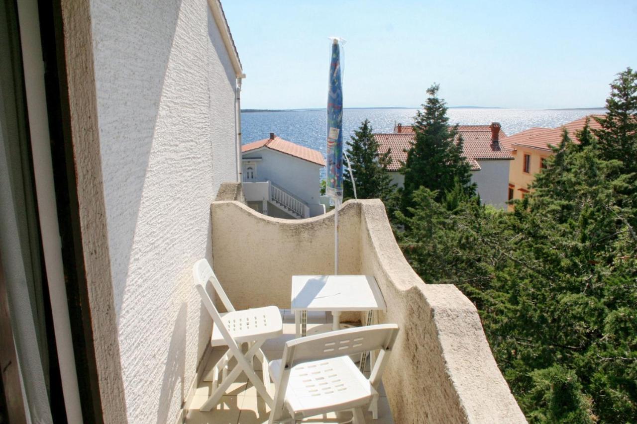 Apartments By The Sea Mandre, Pag - 3084 콜란 외부 사진